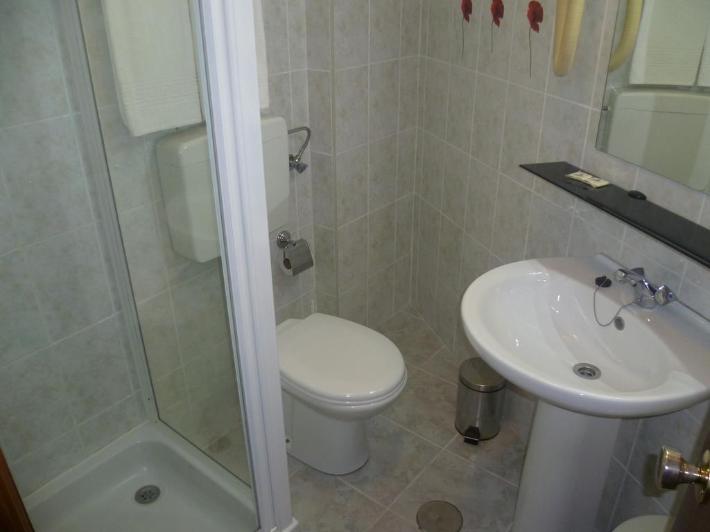 Hotel Residencial Imperial Luso  Pokój zdjęcie